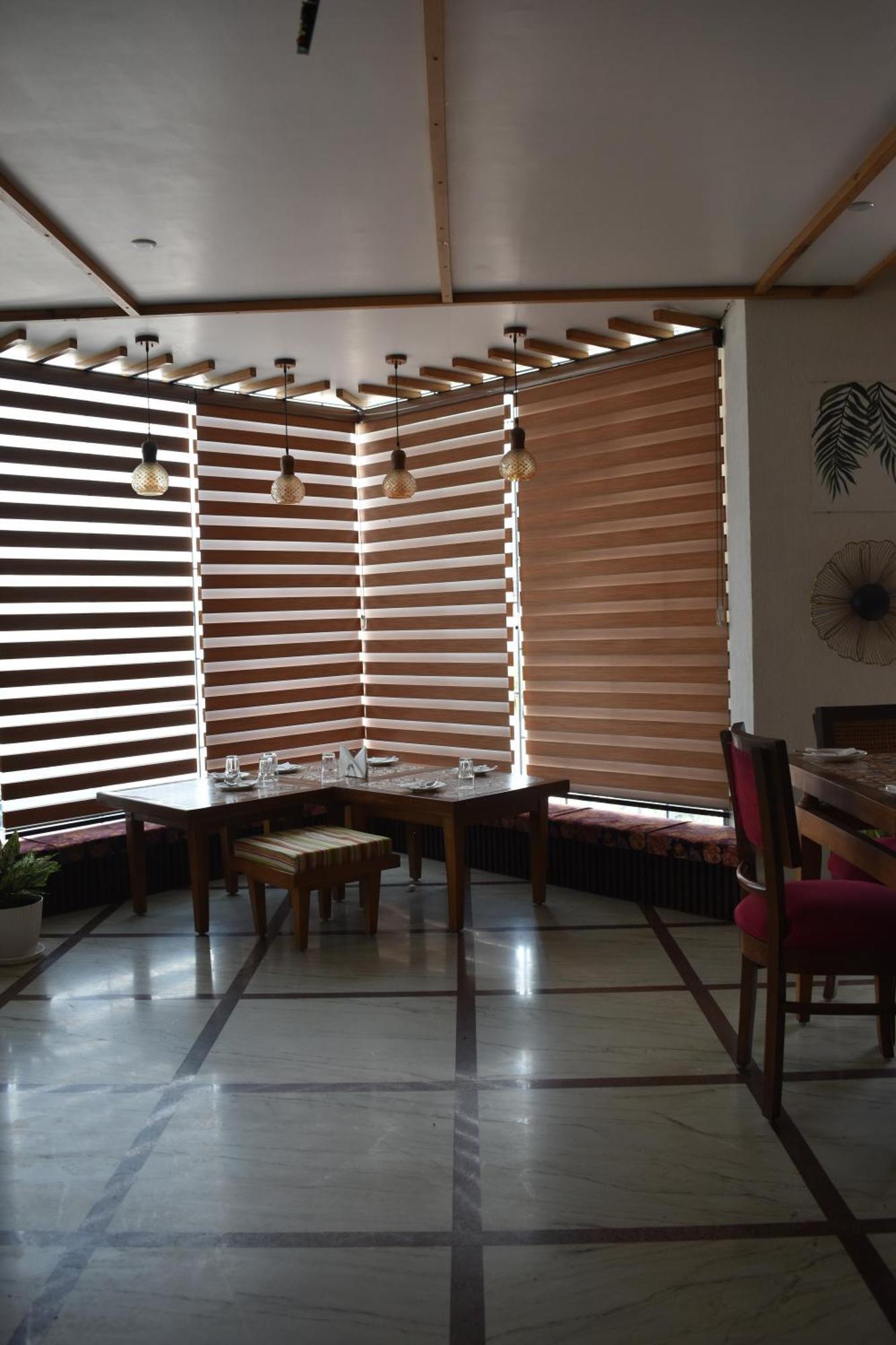 Hotel Padmini Palace Rāni Pokhri Екстериор снимка